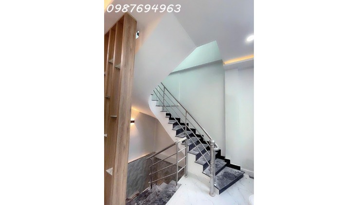 Q8 MẶT TIỀN LÔ GÓC NGAY CẦU NGUYỄN VĂN CỪ 4 TẦNG 6PN QUA Q1 1 PHÚT 12.xT